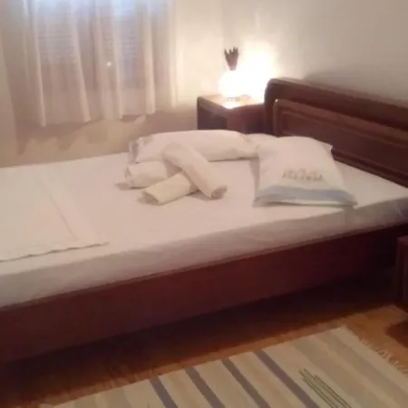 Gialova's Full-fledged Vacation *